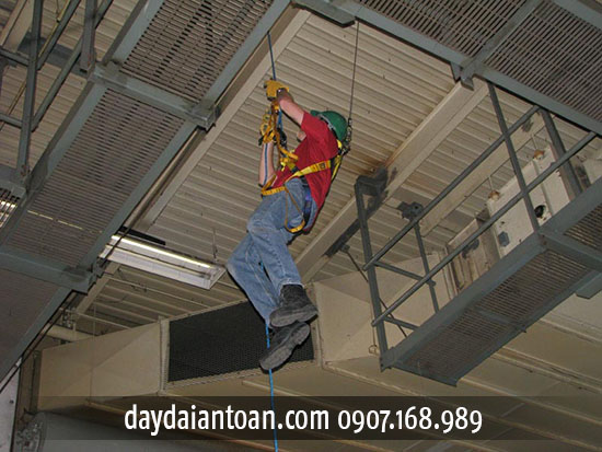 Dây đai an toàn Bảo Bình luôn được kiểm tra định kỳ kể từ ngày sản xuất Dây đai an toàn Bảo Bình luôn được kiểm tra định kỳ kể từ ngày sản xuất