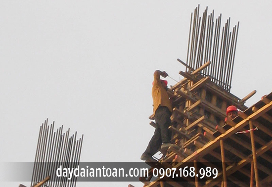 Dây đai an toàn Bảo Bình vì người lao động mà ra đời Dây đai an toàn Bảo Bình vì người lao động mà ra đời