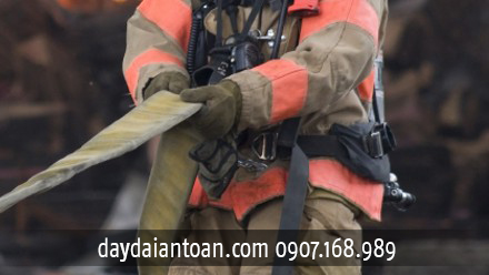 Dây đai an toàn Hàn Quốc có đầy đủ chức năng, dụng cụ hỗ trợ Dây đai an toàn Hàn Quốc có đầy đủ chức năng, dụng cụ hỗ trợ